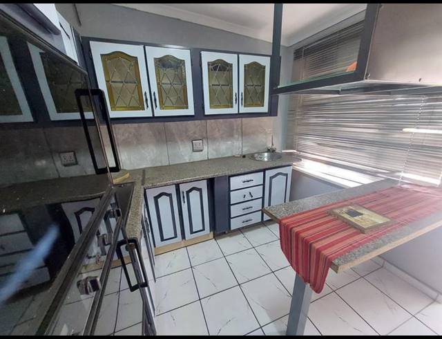 3 BEDROOM PROPERTY TO RENT IN FLORA GARDENS